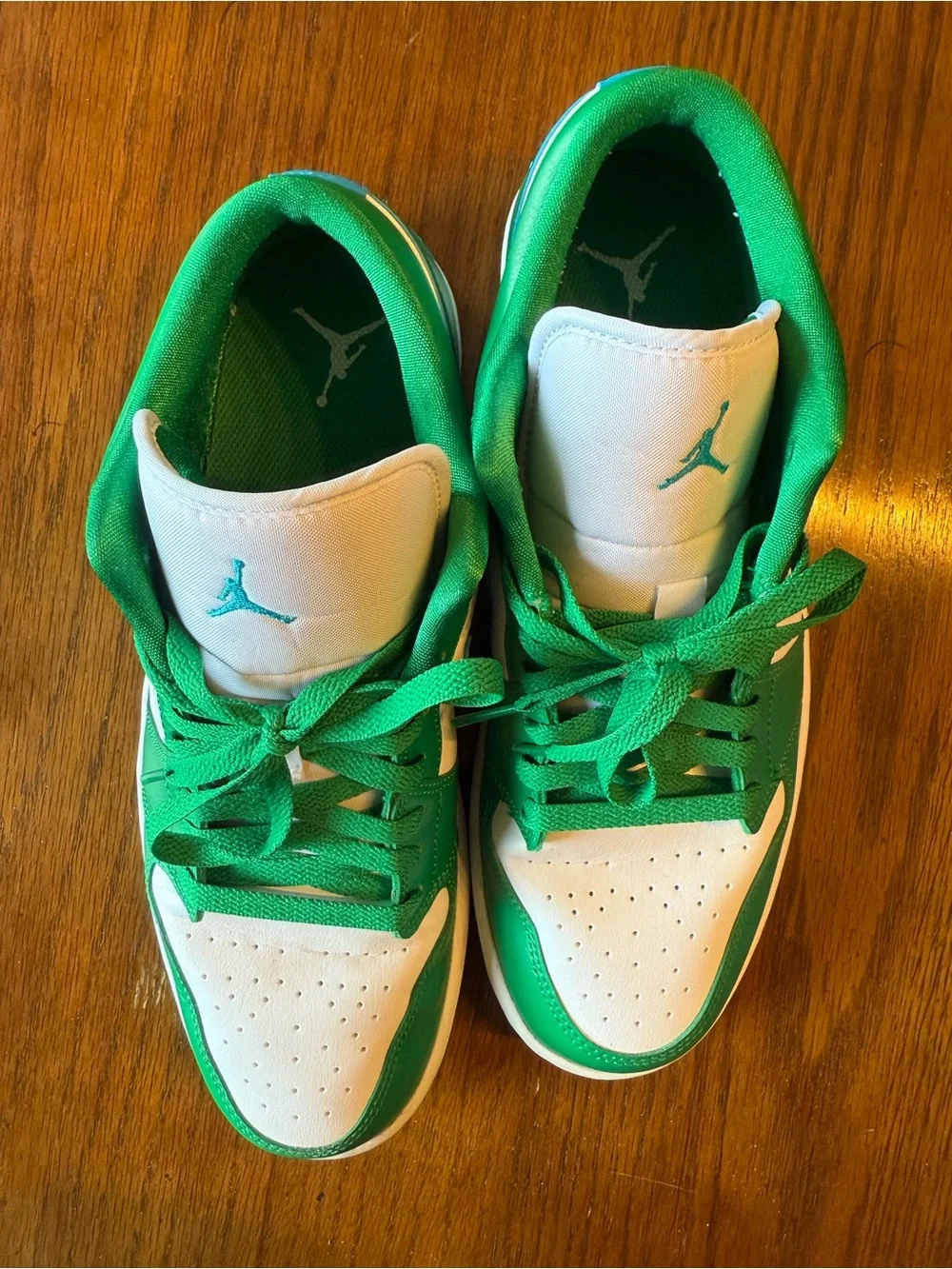 Jordan Low-Top Sneakers in Green, White and Blue